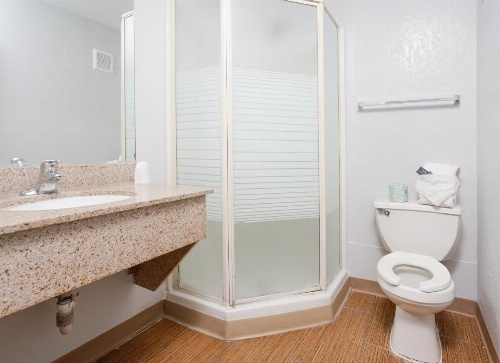 Rest Inn image 10