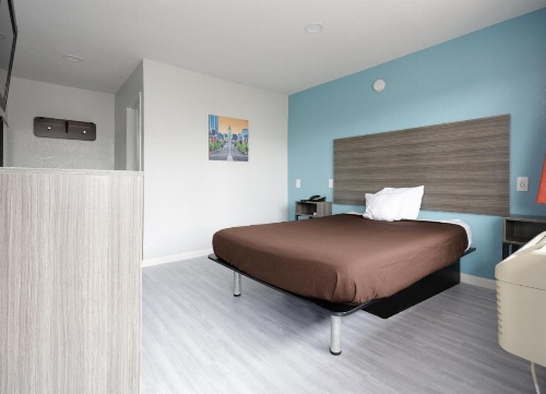 Rest Inn image 5