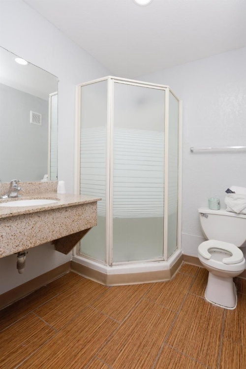 Rest Inn image 6
