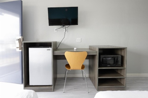 Rest Inn image 7
